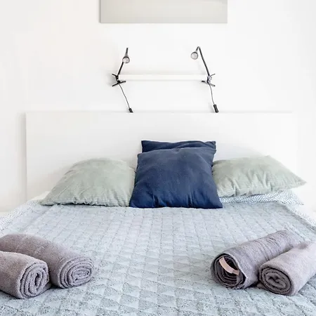 Modern Riverside With Free Parking Budapest