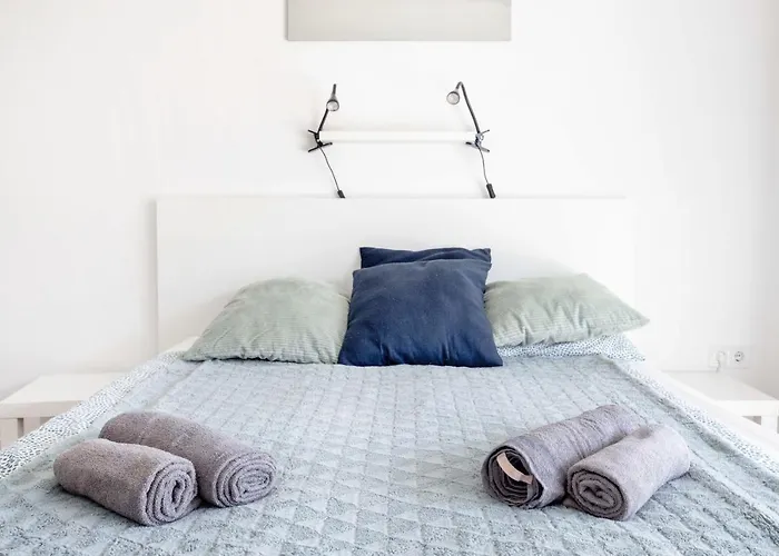 Modern Riverside With Free Parking Budapesta