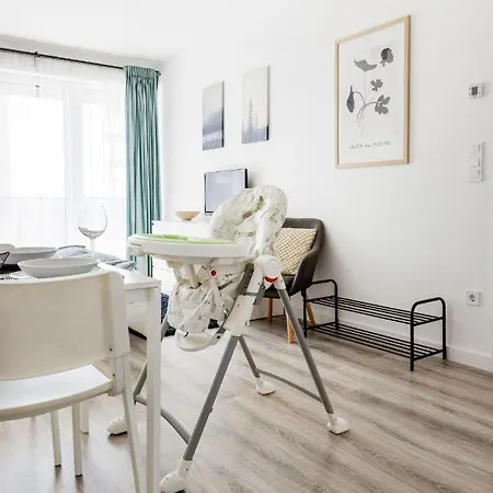Modern Riverside With Free Parking * Budapeşte